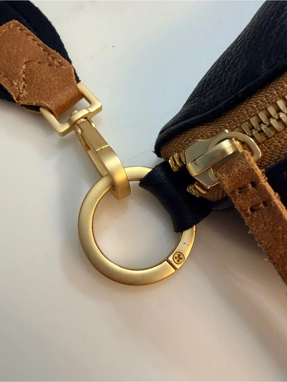 Hammitt CHARLES CROSSBODY - Medium - North End/Brushed Gold - Picture 8 of 16